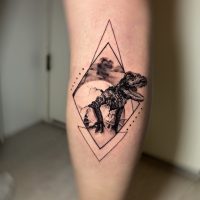 Lattuada-Tattoo_Geometry_T-Rex_leg-Fine_Line-02